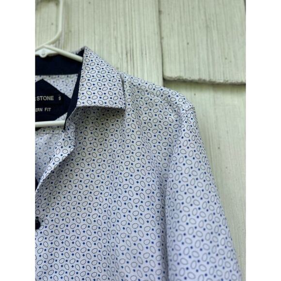 Silverstone Geometric Print Modern Fit Button Up S - Picture 3 of 7